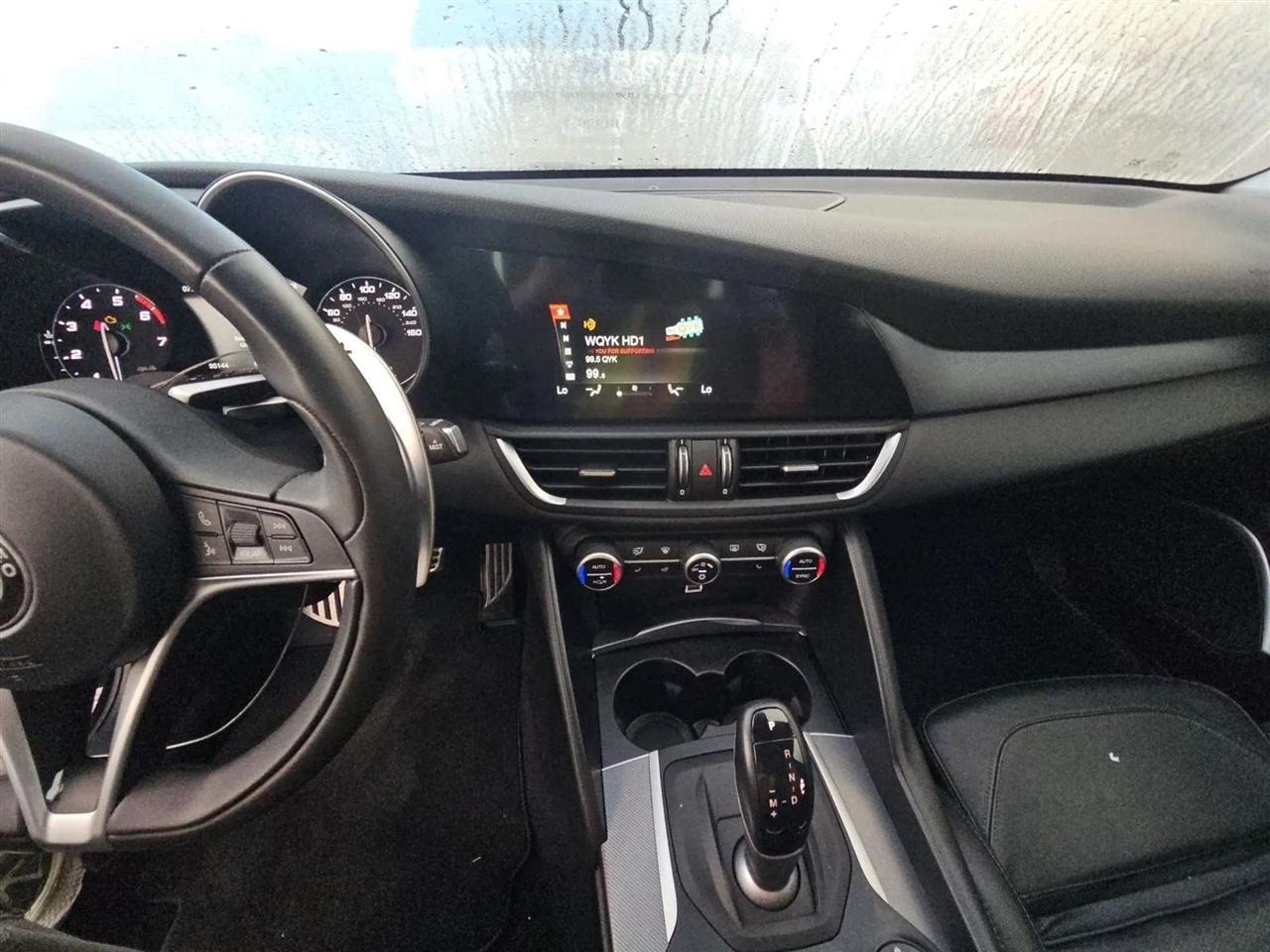 Alfa Romeo Giulia  2017