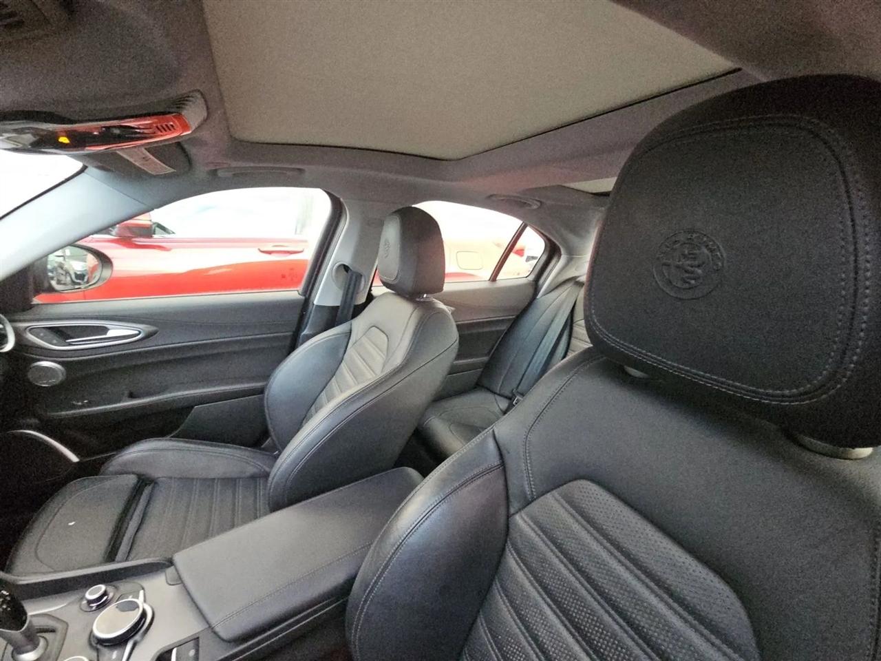 Alfa Romeo Giulia  2017