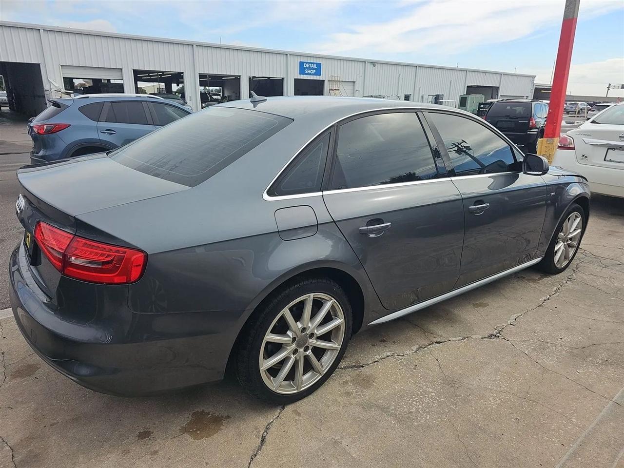 Audi A4  2015