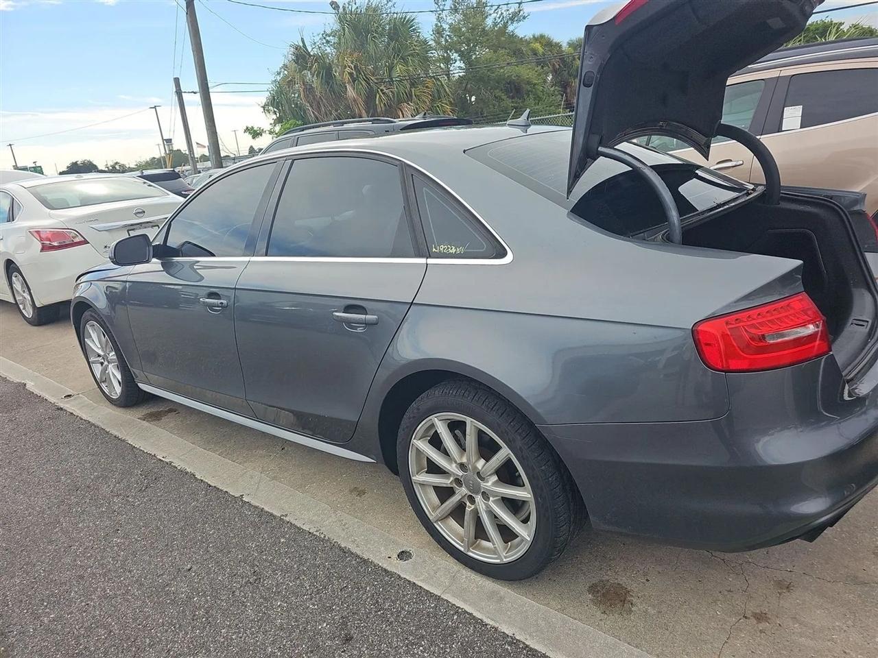 Audi A4  2015