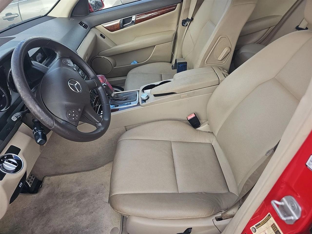 Mercedes-Benz C-Class  2011