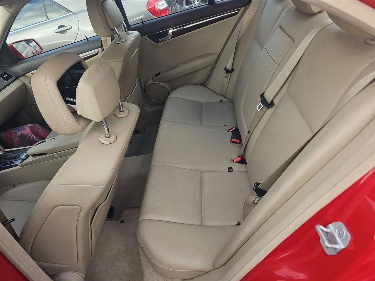 Mercedes-Benz C-Class  2011