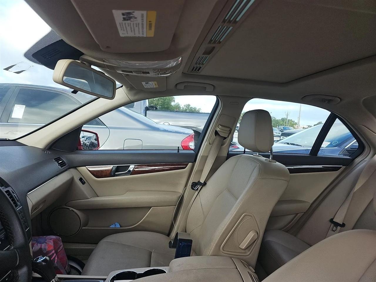 Mercedes-Benz C-Class  2011