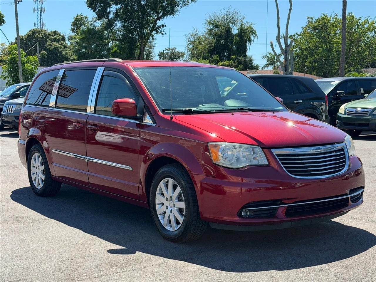 Chrysler Town & Country  2013