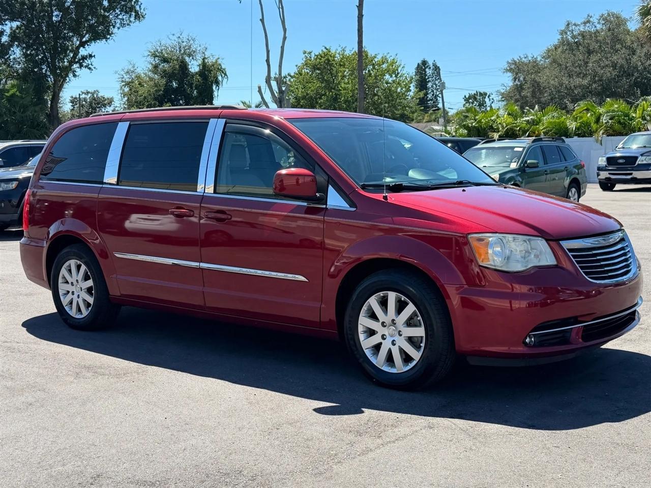 Chrysler Town & Country  2013