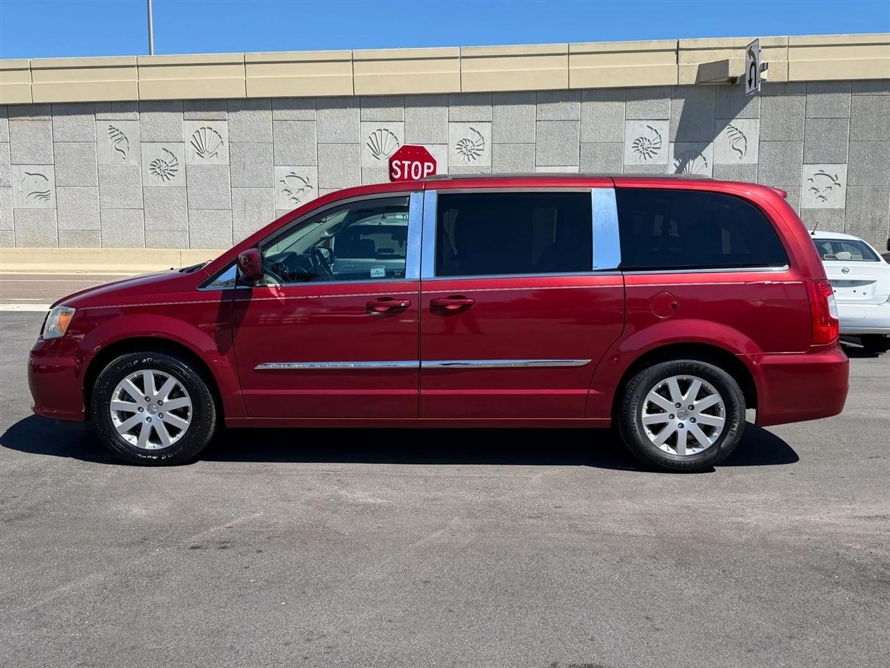 Chrysler Town & Country  2013