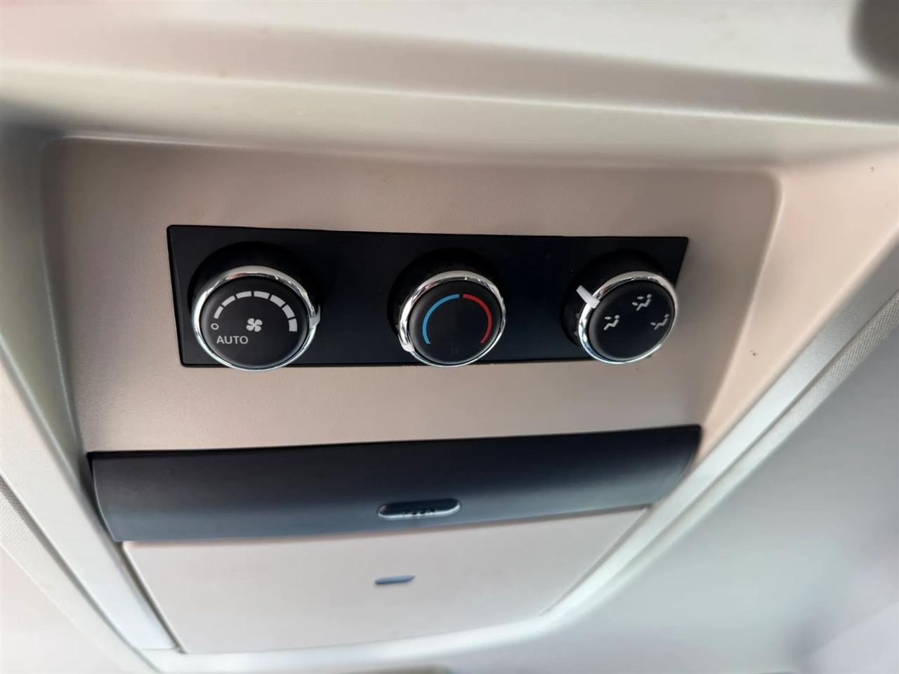 Chrysler Town & Country  2013