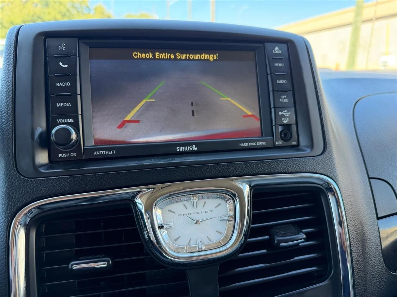 Chrysler Town & Country  2013