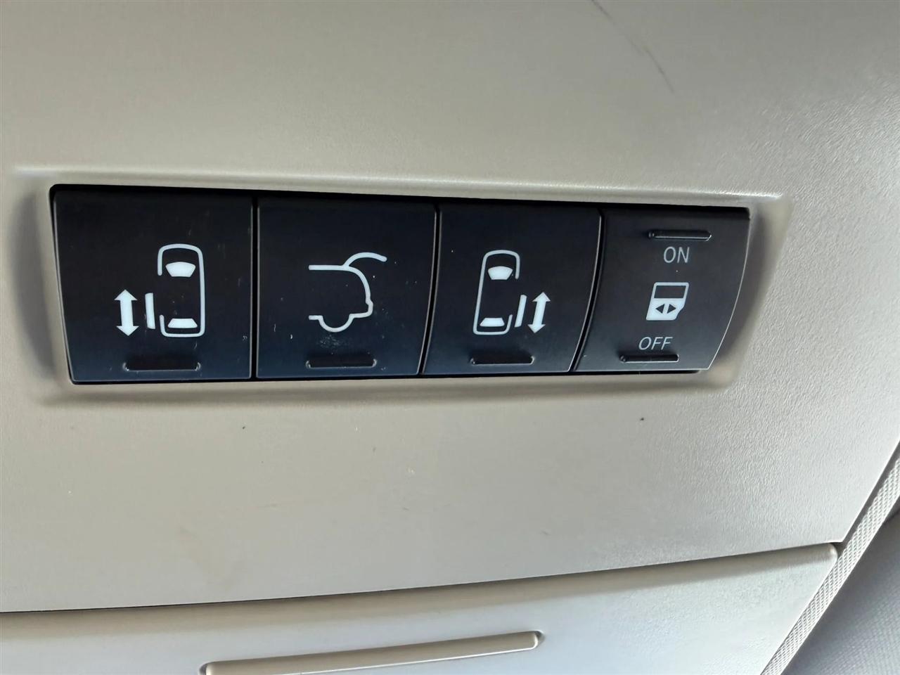 Chrysler Town & Country  2013