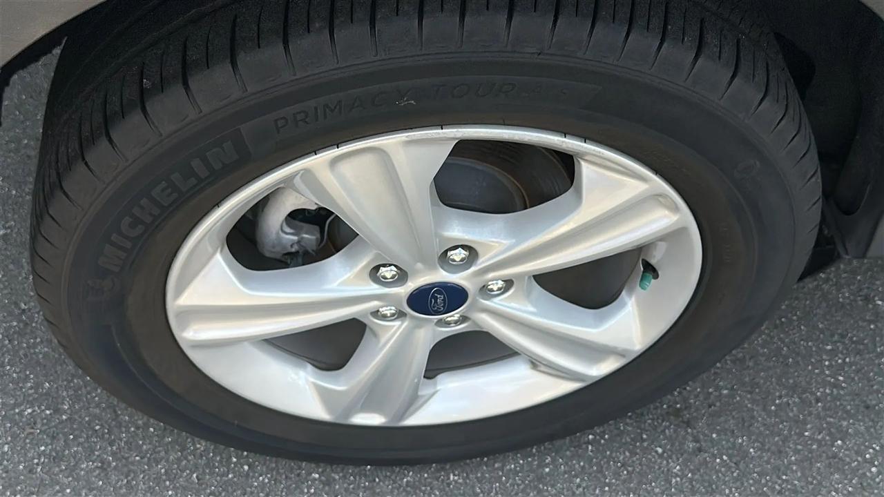 Ford Escape  2014