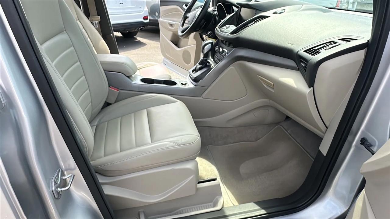 Ford Escape  2014