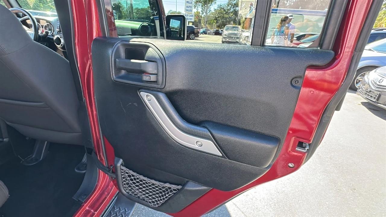 Jeep Wrangler Unlimited  2012