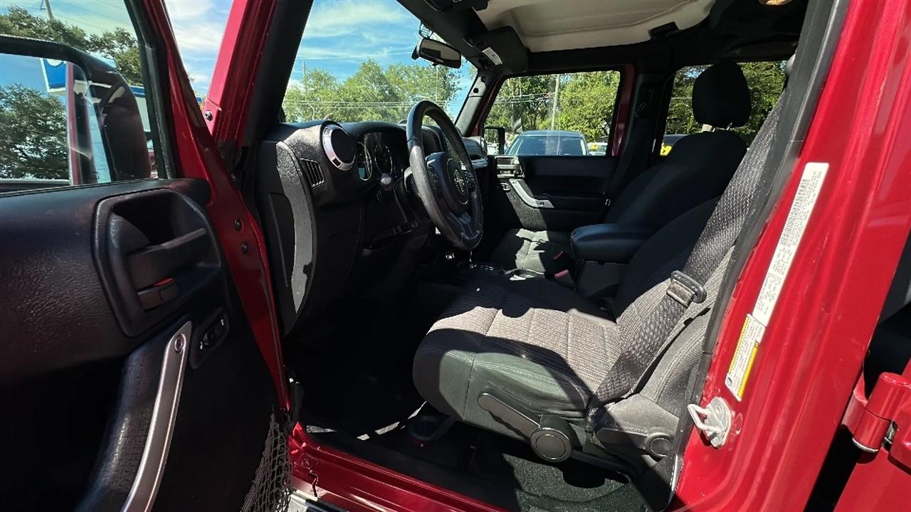 Jeep Wrangler Unlimited  2012