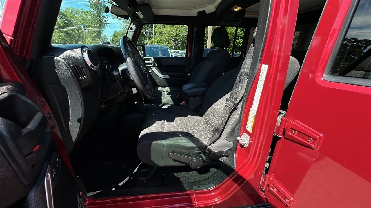 Jeep Wrangler Unlimited  2012