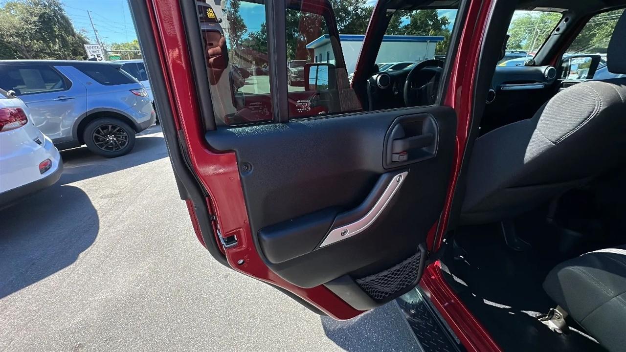 Jeep Wrangler Unlimited  2012