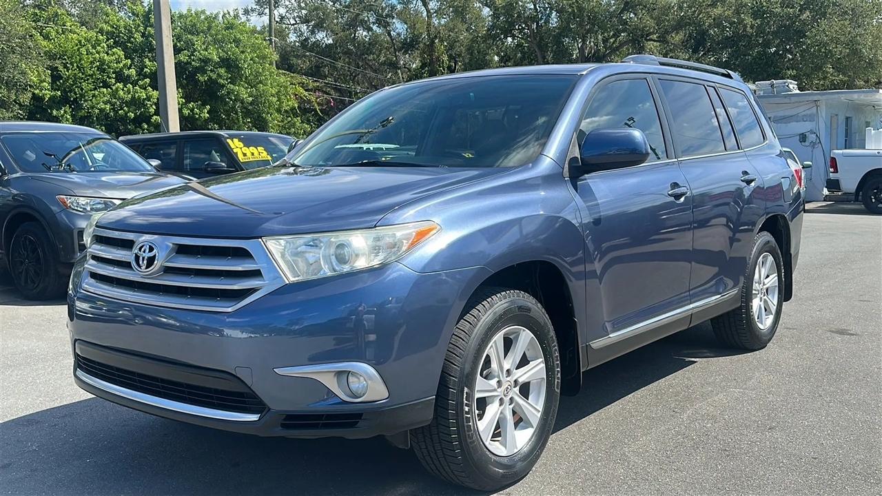 Toyota Highlander  2011