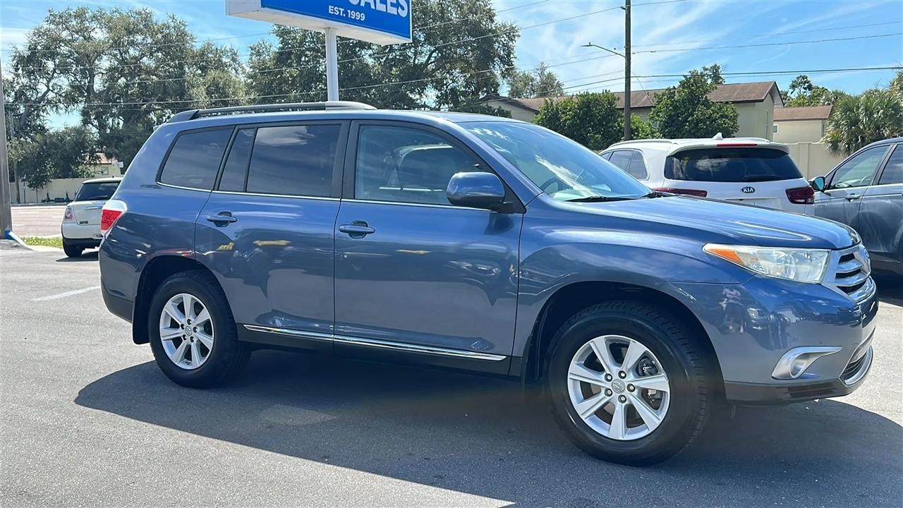 Toyota Highlander  2011