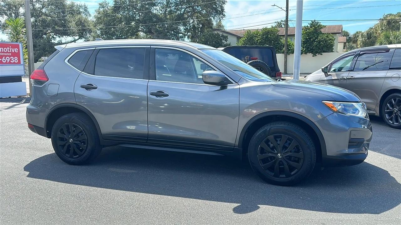 Nissan Rogue  2017