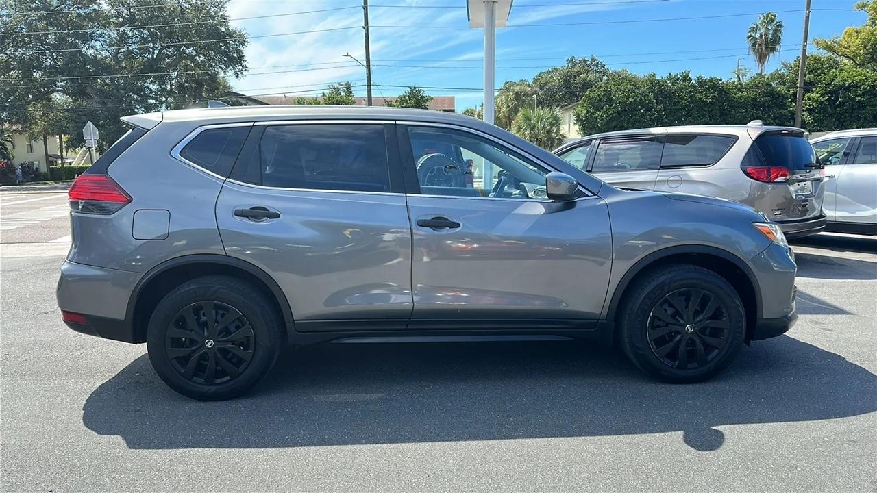 Nissan Rogue  2017