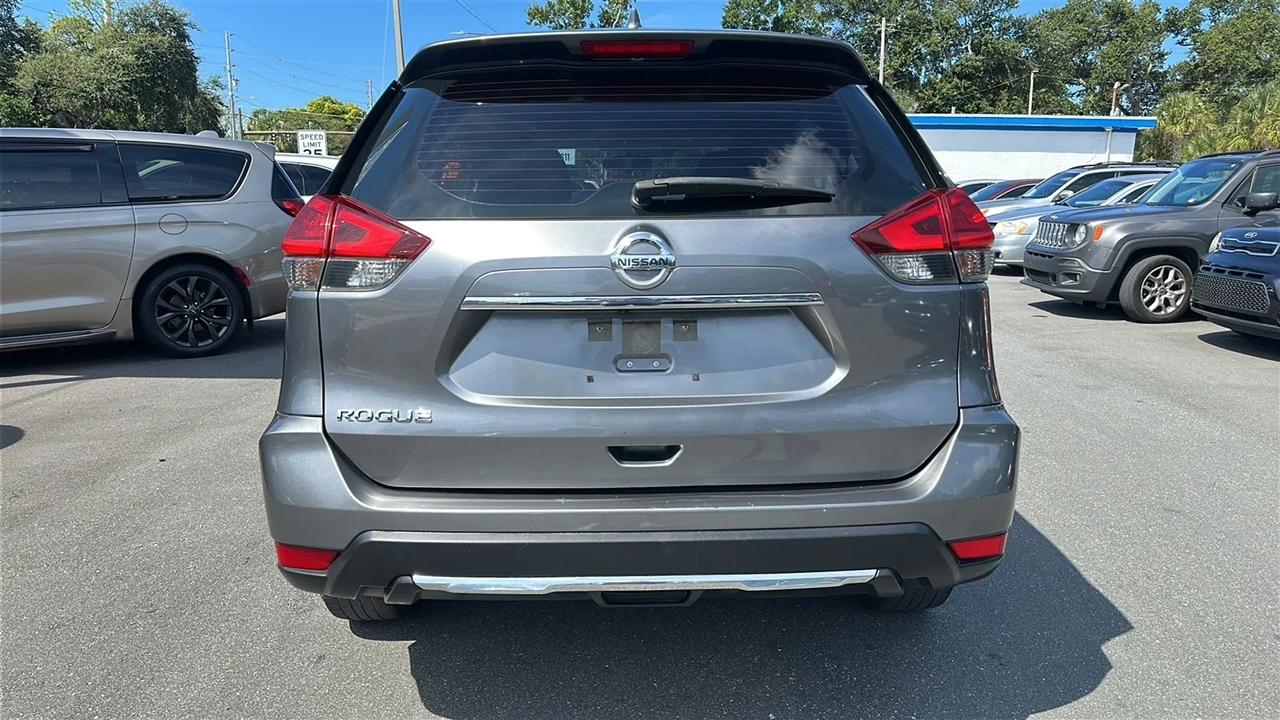 Nissan Rogue  2017