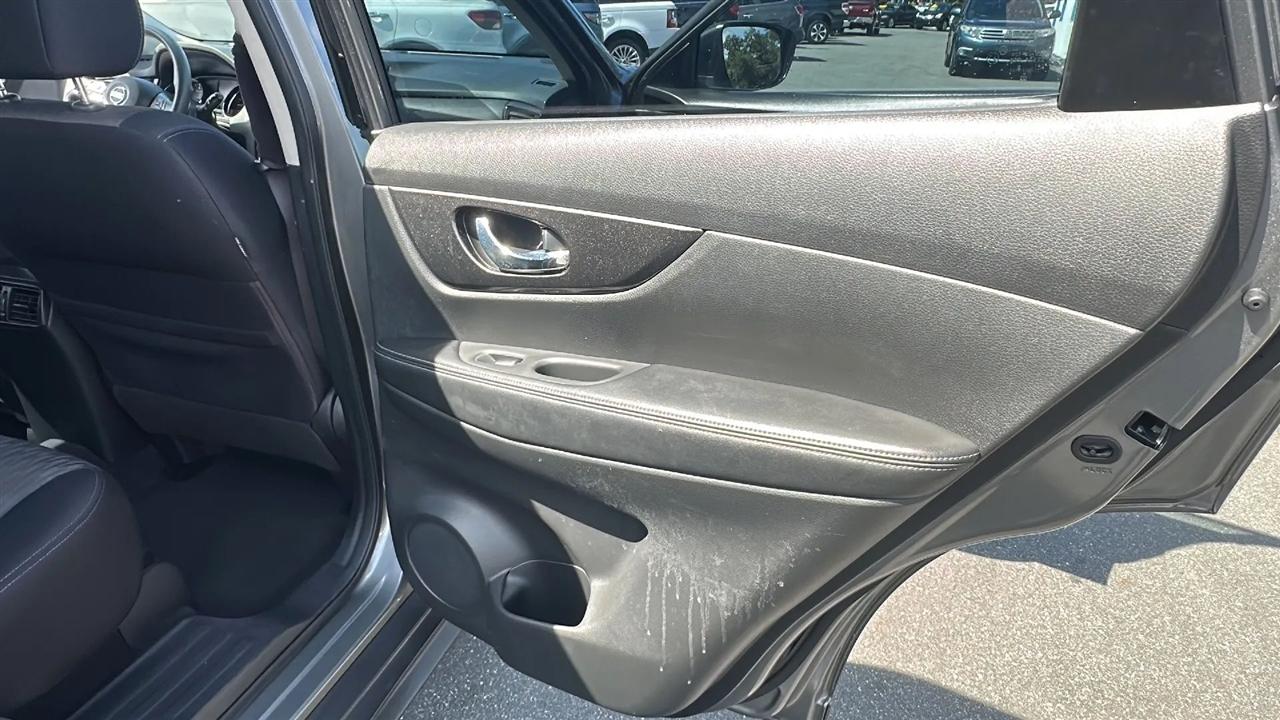 Nissan Rogue  2017