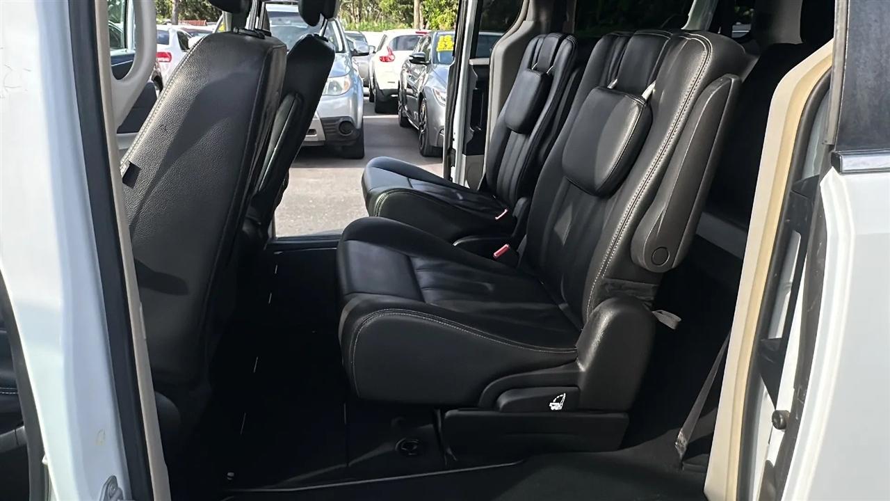 Chrysler Town & Country  2016