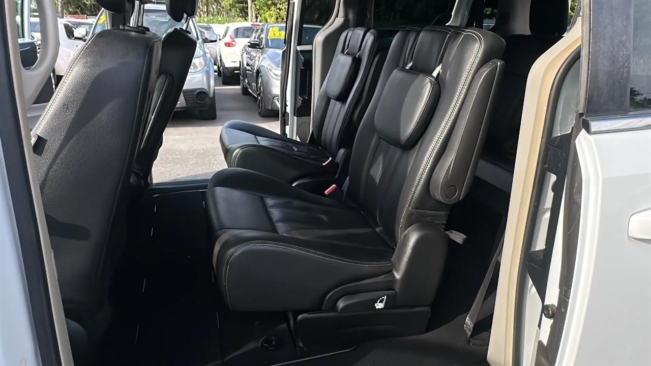 Chrysler Town & Country  2016