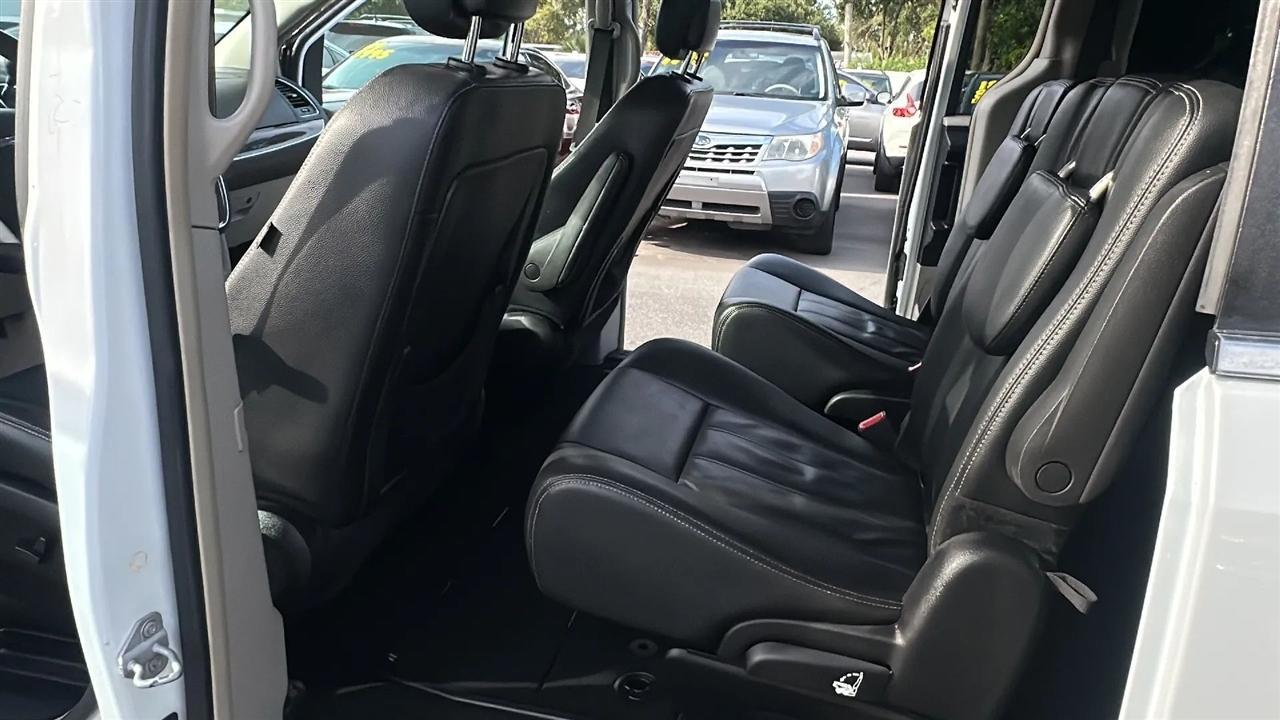 Chrysler Town & Country  2016