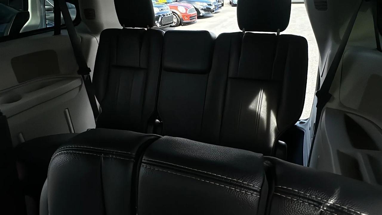 Chrysler Town & Country  2016