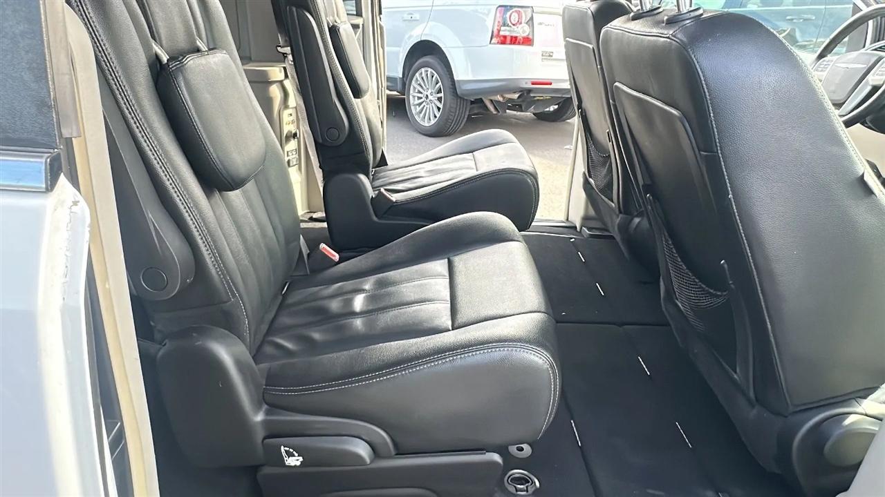 Chrysler Town & Country  2016