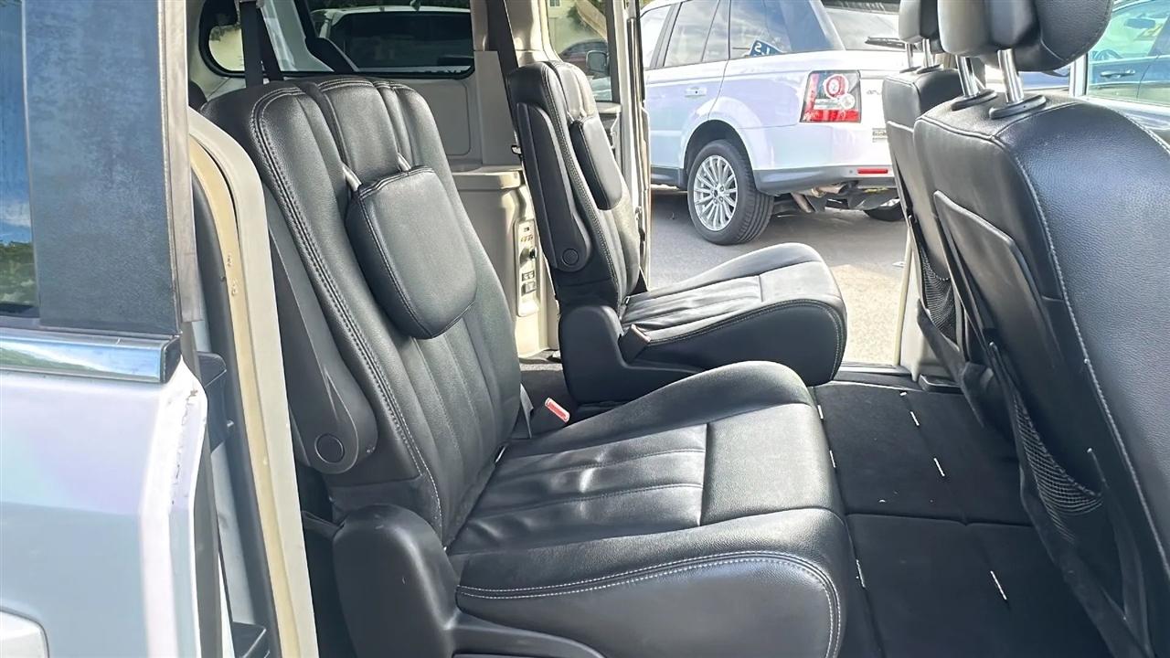 Chrysler Town & Country  2016