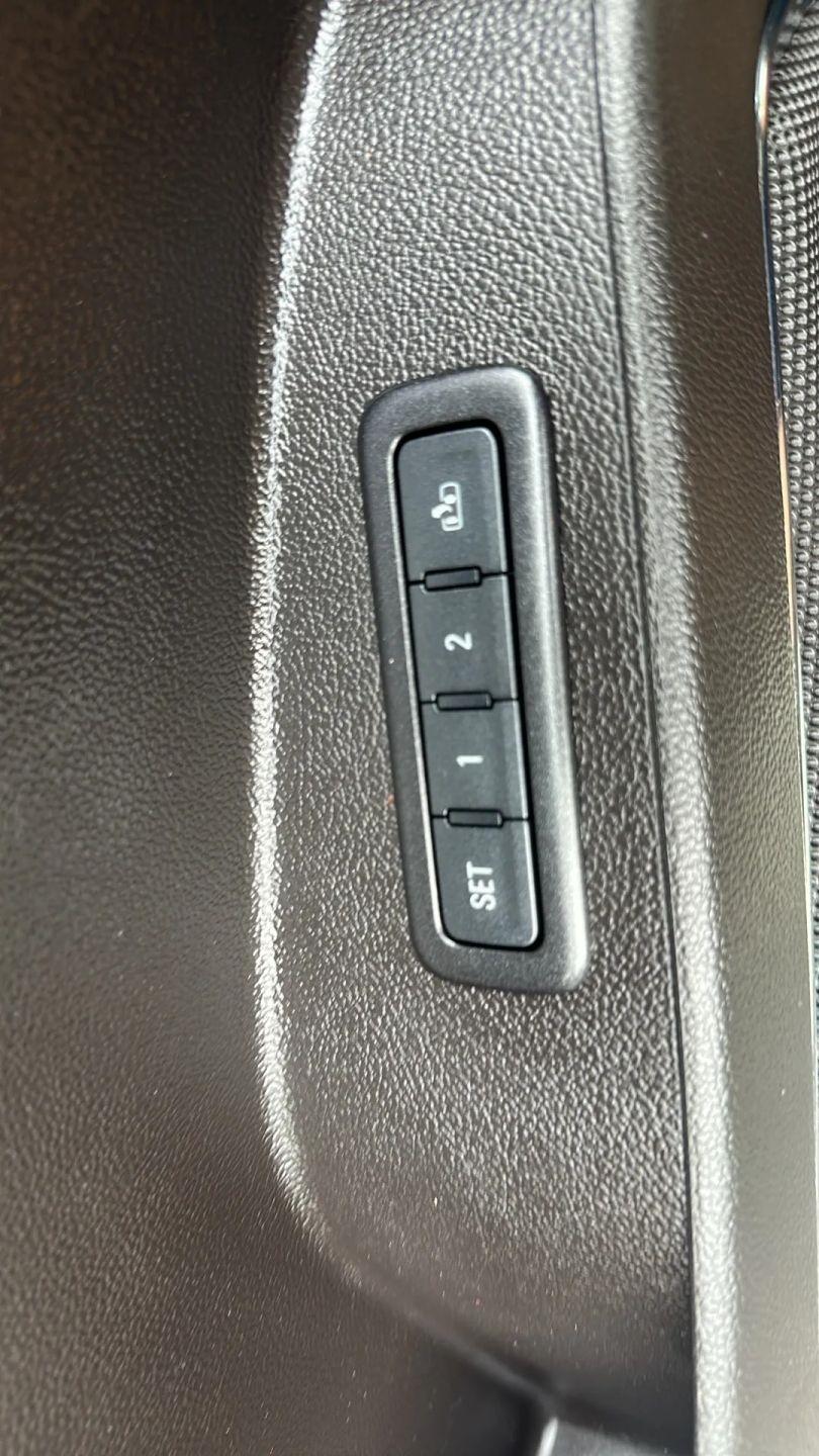 GMC Yukon XL  2016