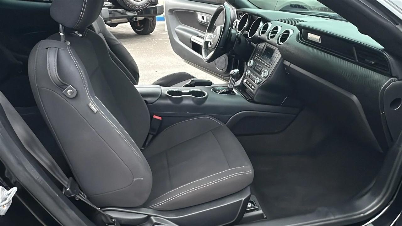 Ford Mustang  2018