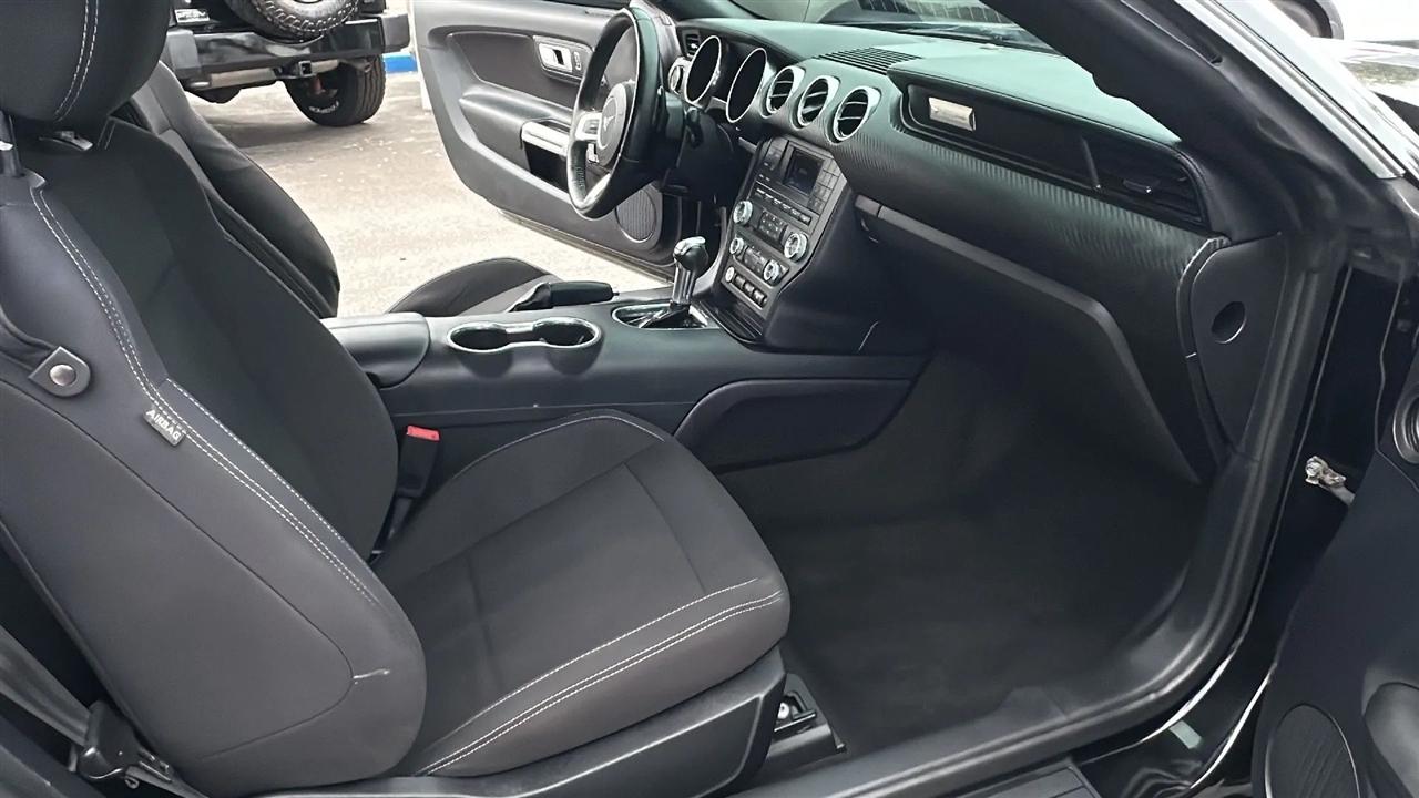 Ford Mustang  2018