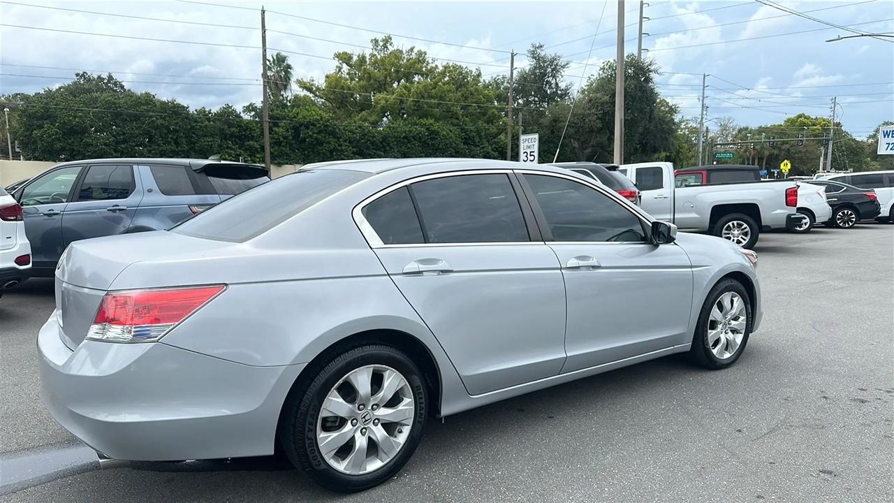 Honda Accord Sdn  2010