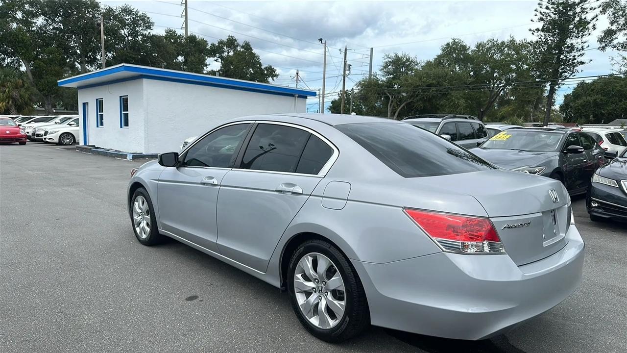 Honda Accord Sdn  2010