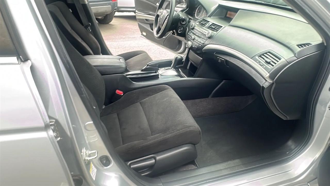 Honda Accord Sdn  2010