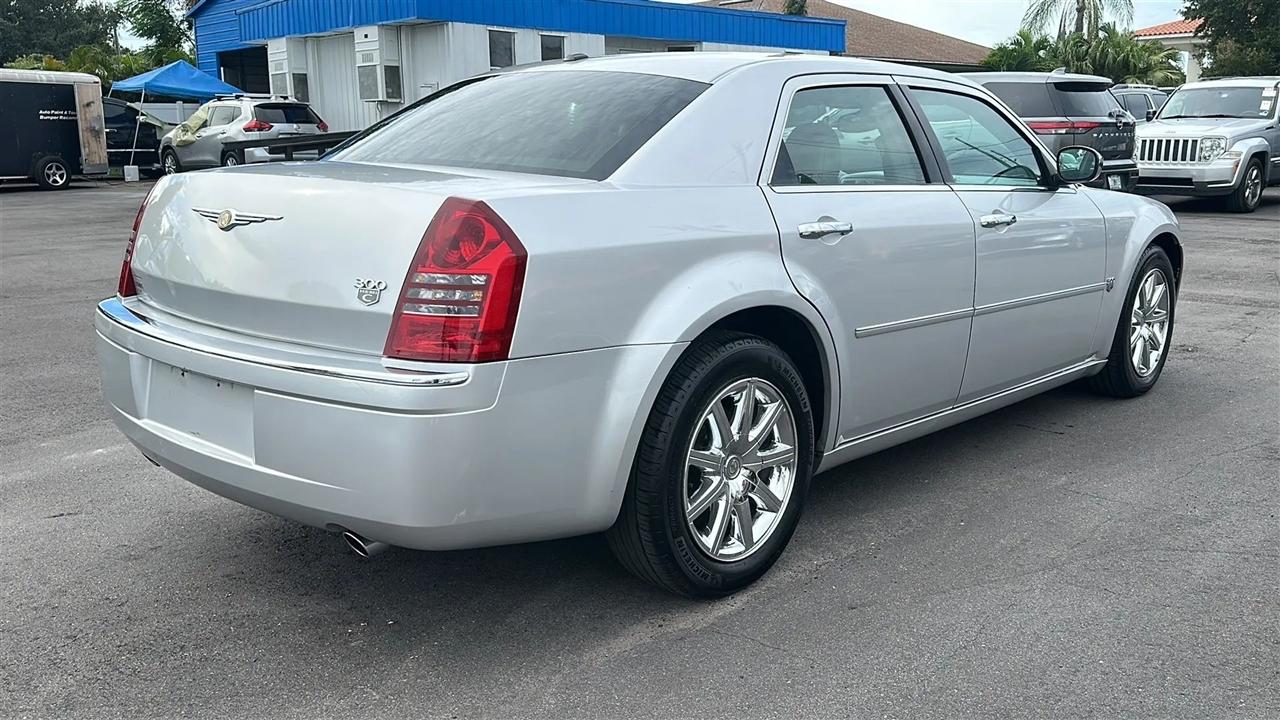Chrysler 300  2007