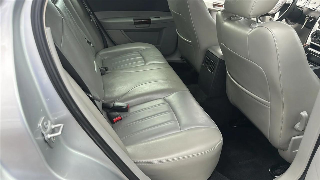 Chrysler 300  2007