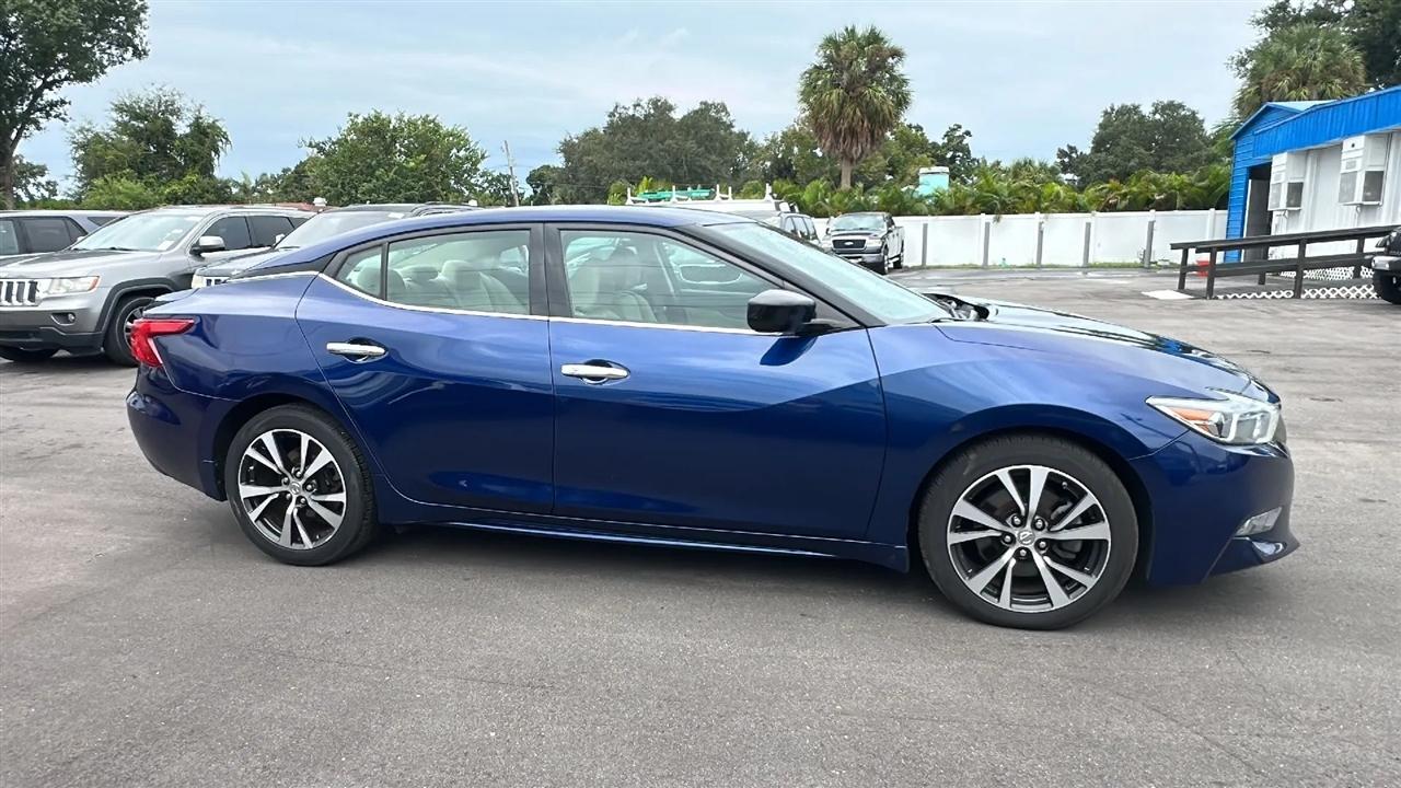 Nissan Maxima  2016