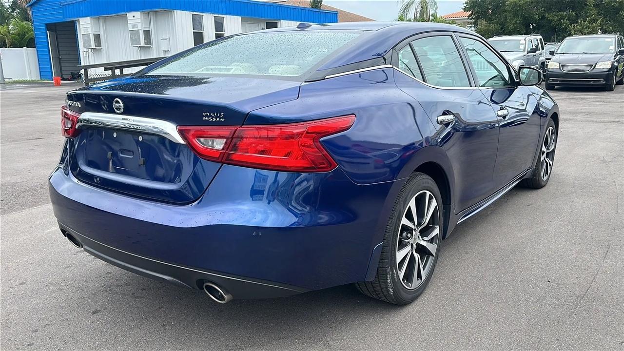 Nissan Maxima  2016