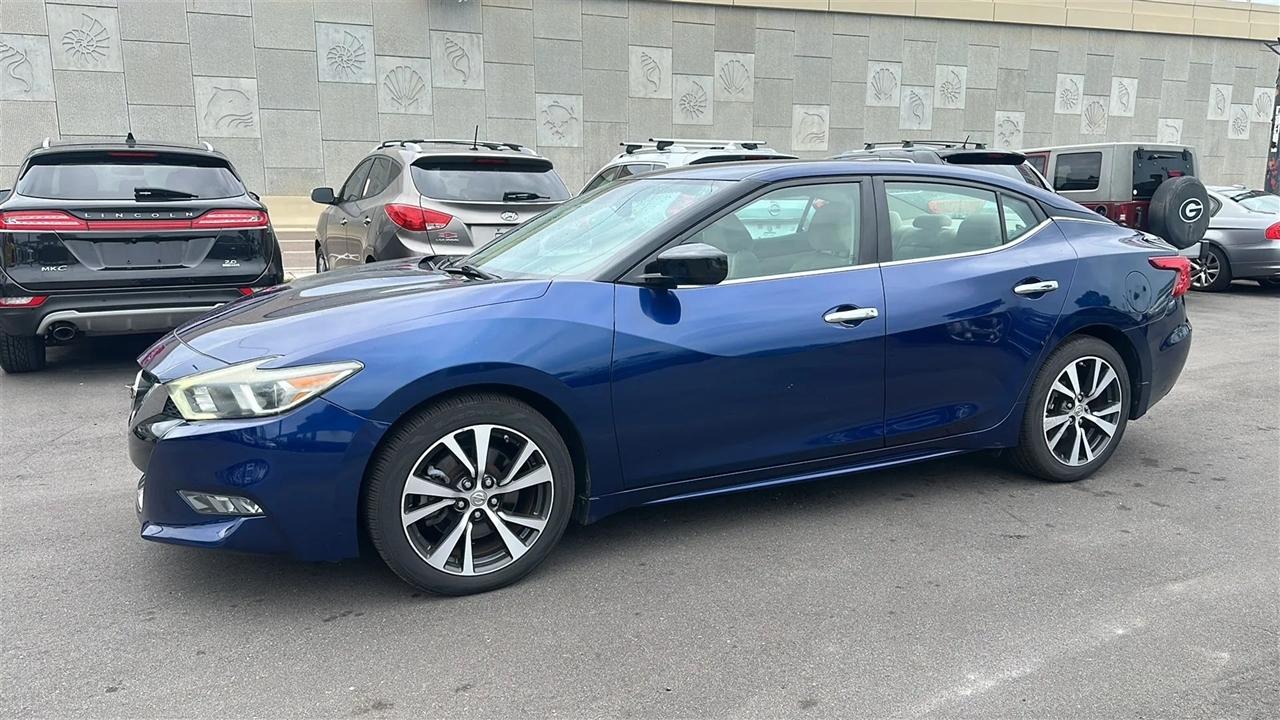 Nissan Maxima  2016