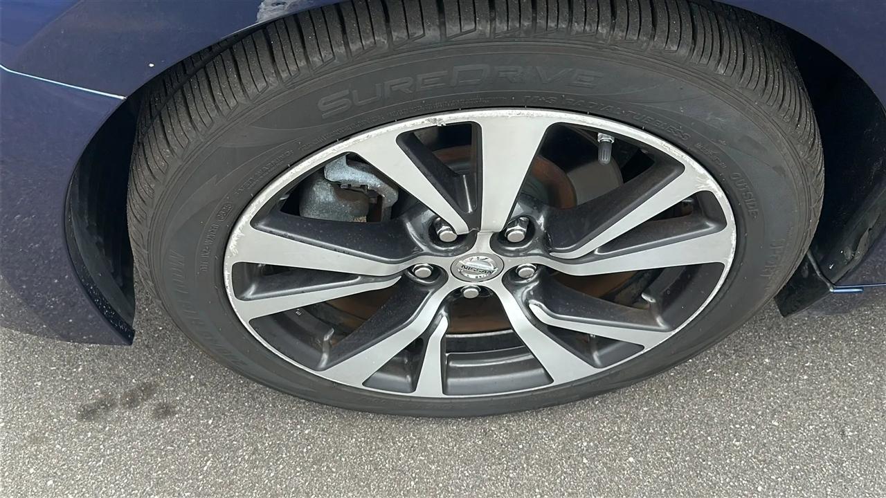 Nissan Maxima  2016