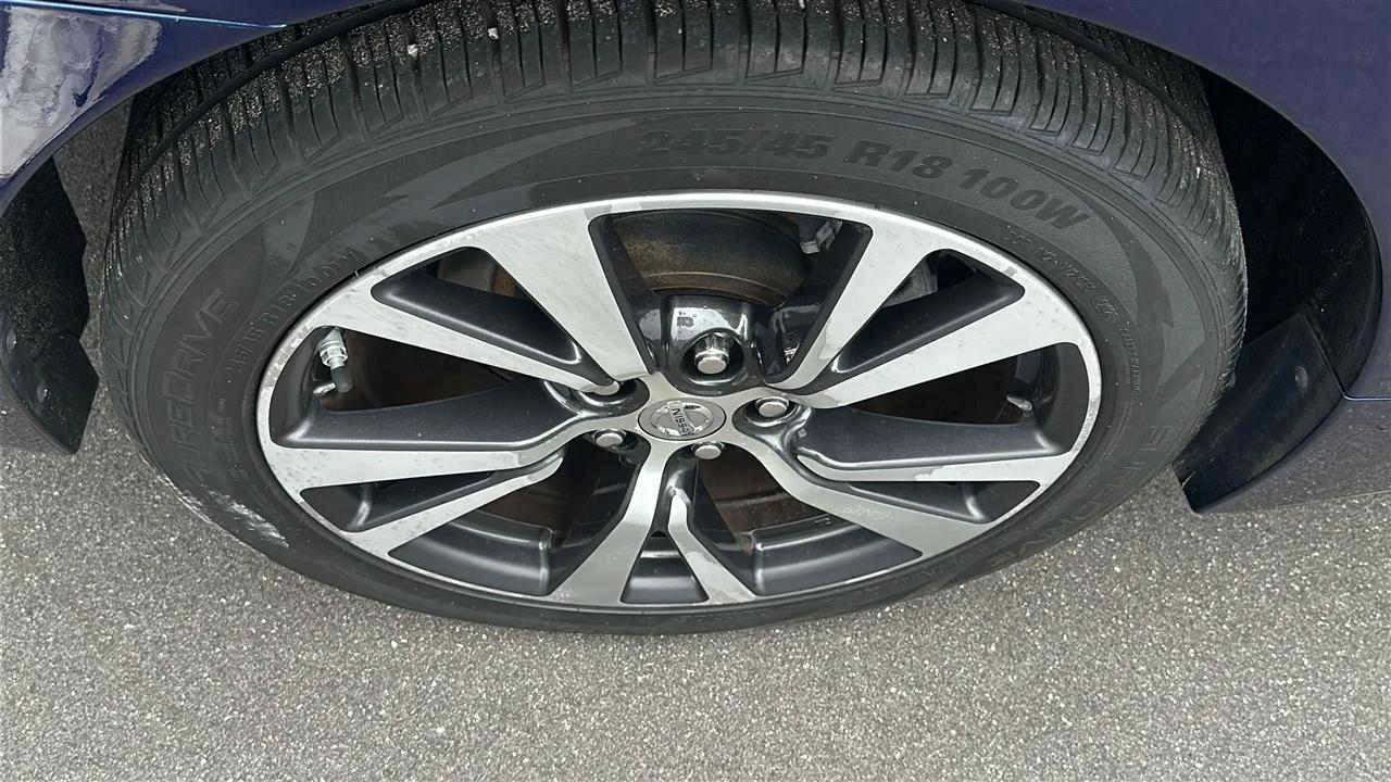 Nissan Maxima  2016