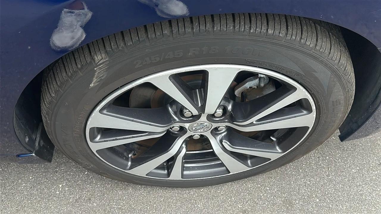 Nissan Maxima  2016