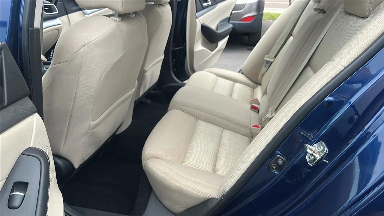 Nissan Maxima  2016