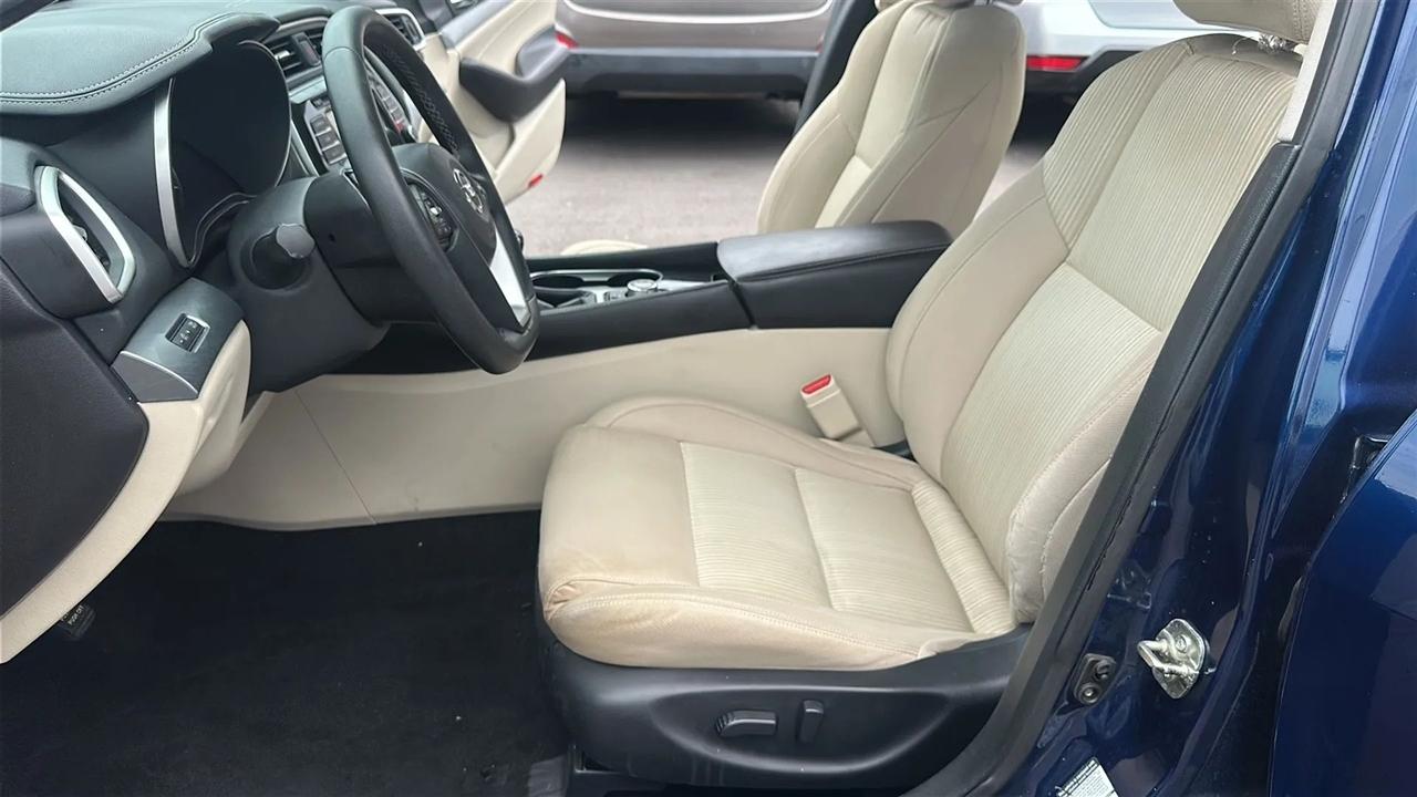 Nissan Maxima  2016
