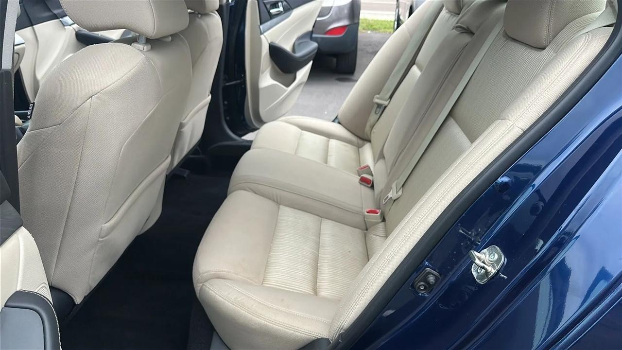 Nissan Maxima  2016