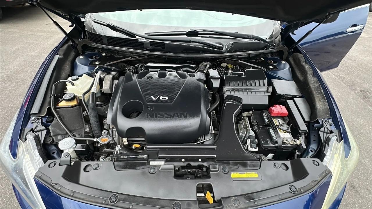 Nissan Maxima  2016
