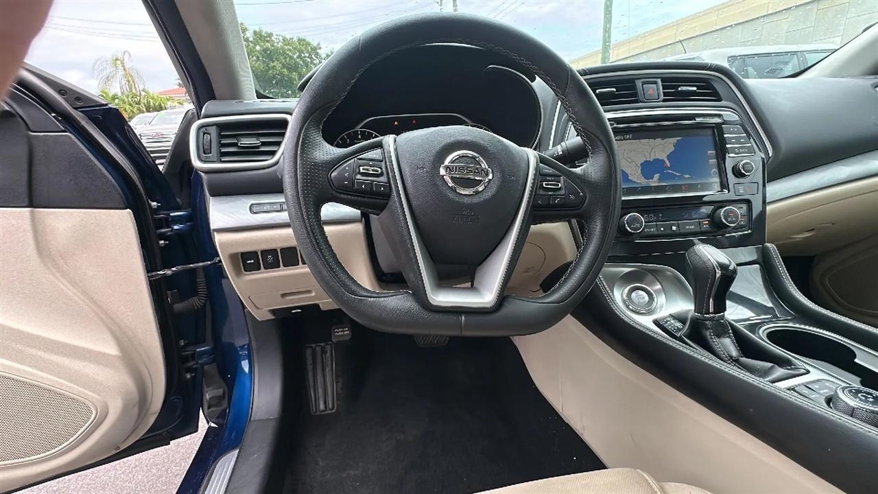 Nissan Maxima  2016